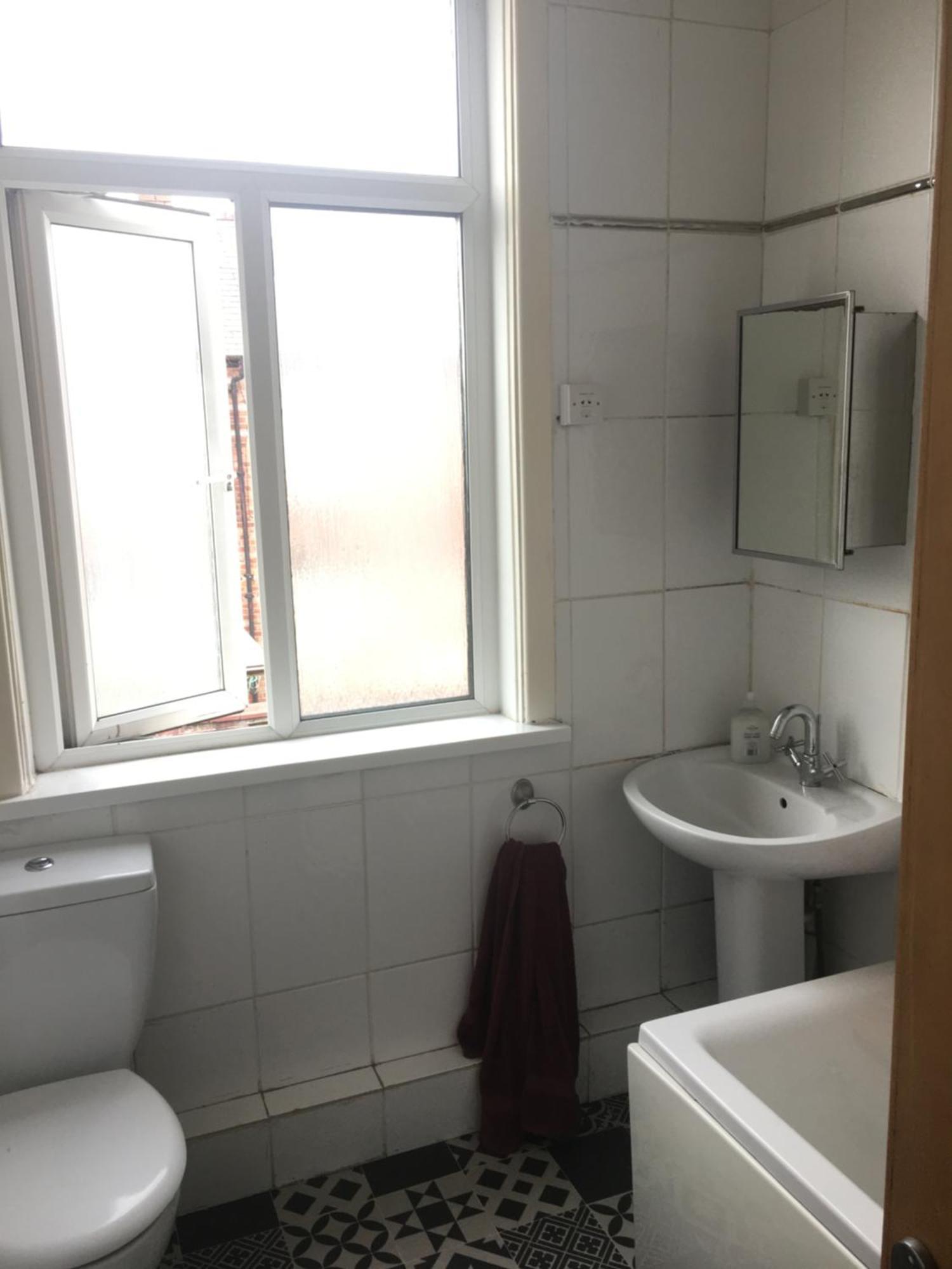 Single Room - Town & University Nearby, 24H Bus, Airport-Linked Manchester Eksteriør bilde